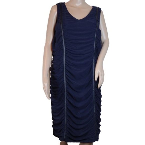 Lane Bryant Navy Blue Ruched V Neck Sleeveless Dress 20 - Picture 2 of 13